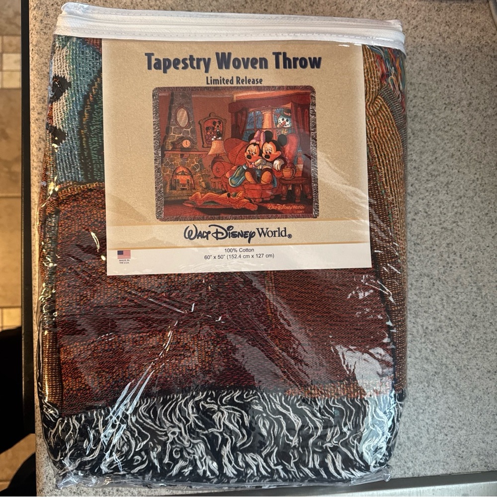 Walt Disney World Tapestry Woven Throw Brand New Never Opened Item